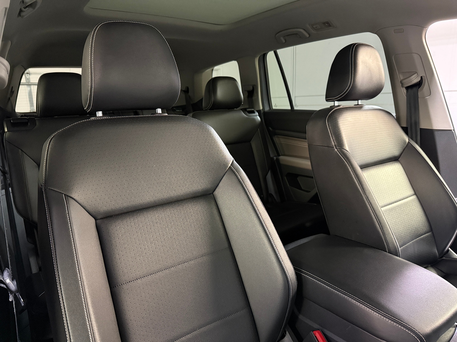 Thumbnail: 2022 Volkswagen Atlas - 2