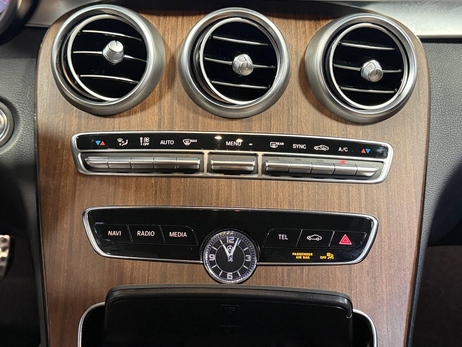 Thumbnail: 2020 Mercedes-Benz C-Class - 3