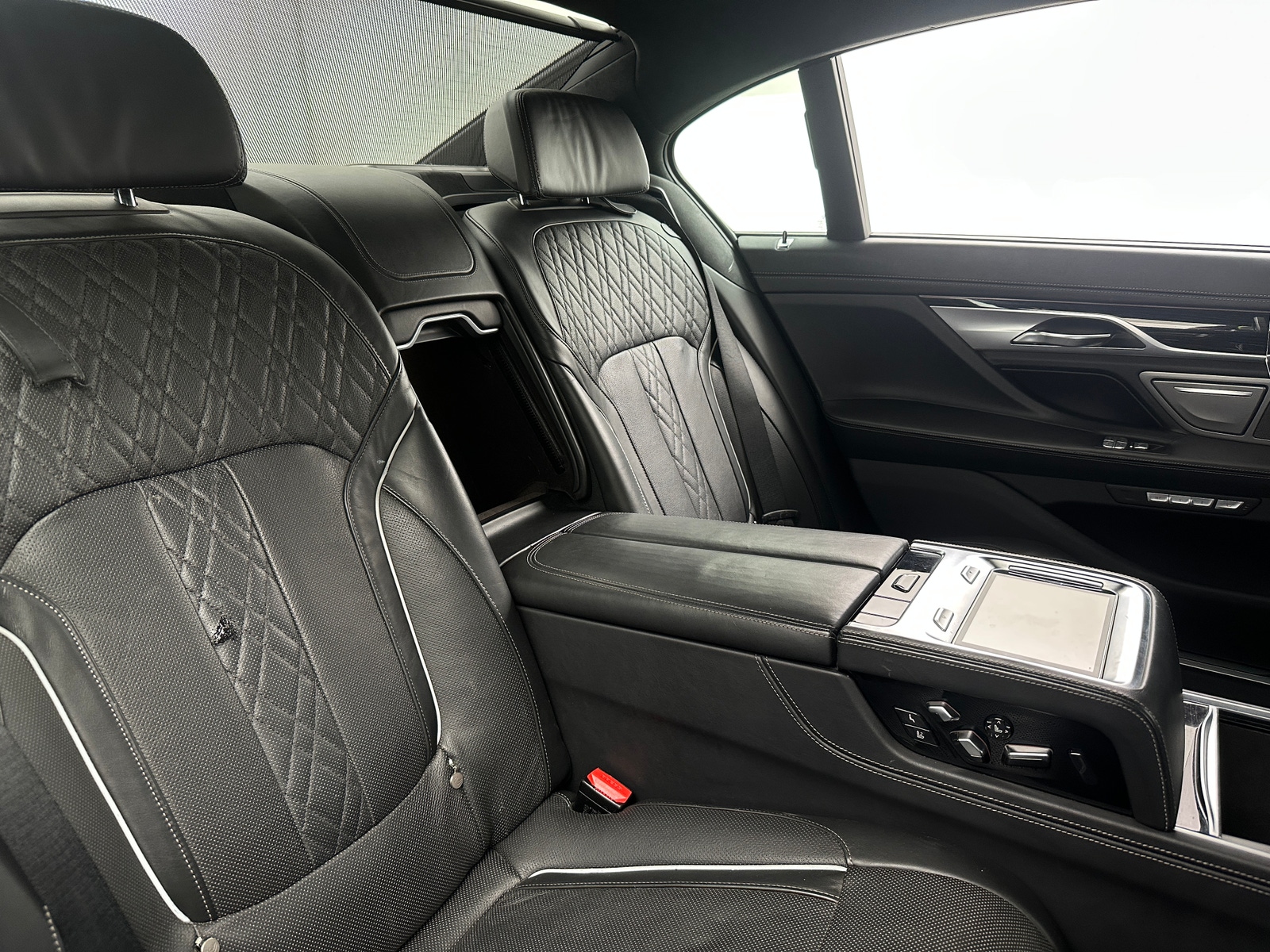 Thumbnail: 2016 BMW 7 Series - 5
