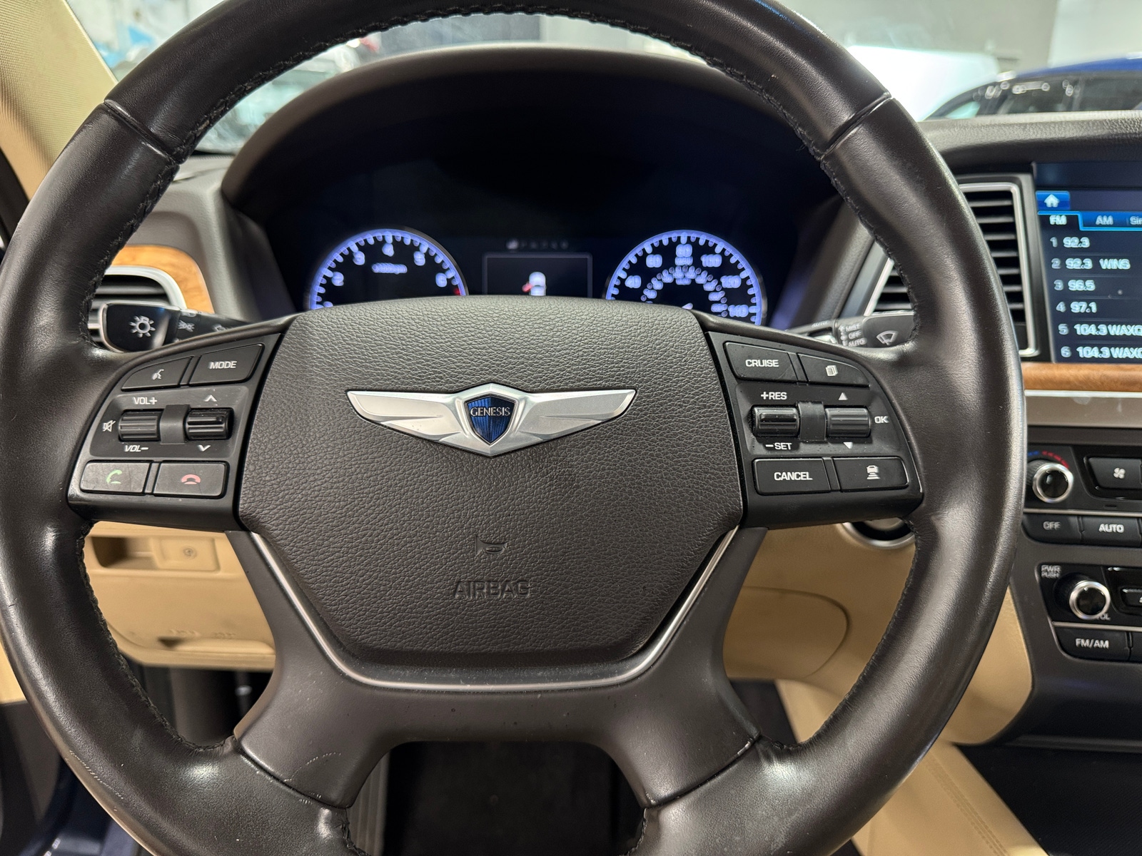 Thumbnail: 2015 Hyundai Genesis - 4