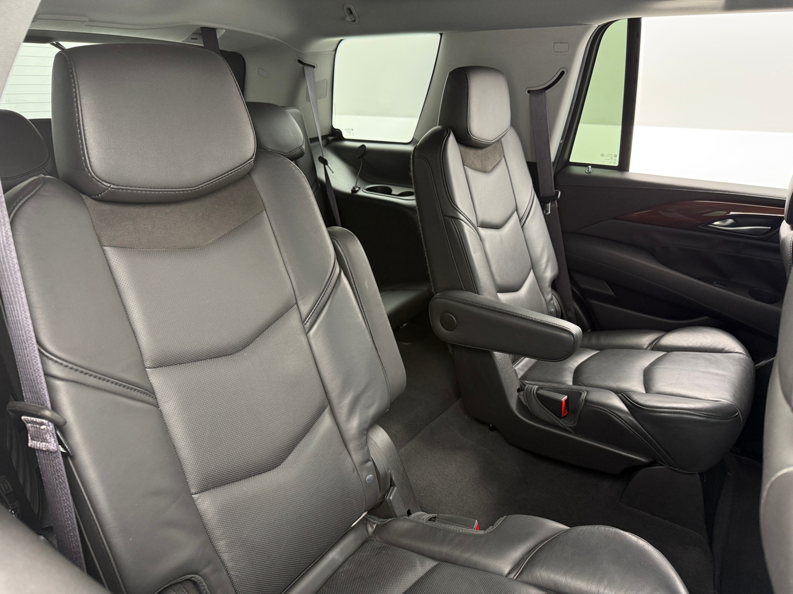 Thumbnail: 2015 Cadillac Escalade - 5