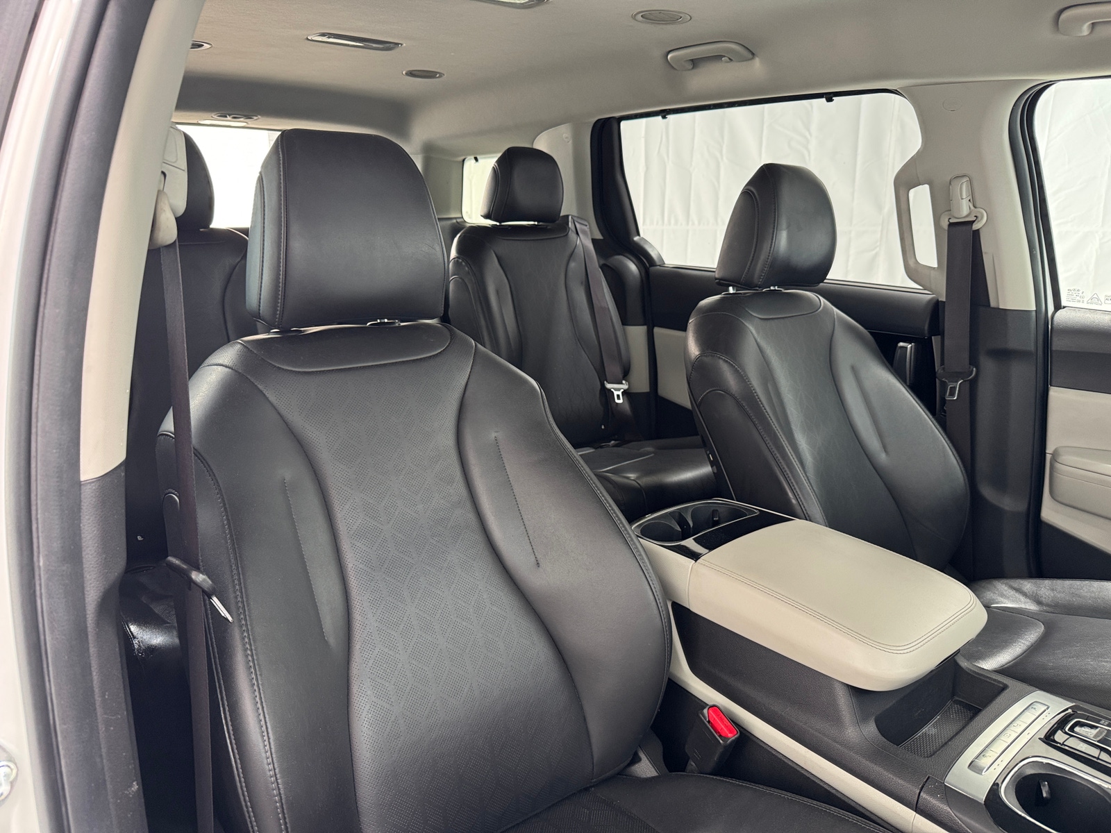 Thumbnail: 2022 Kia Carnival - 2