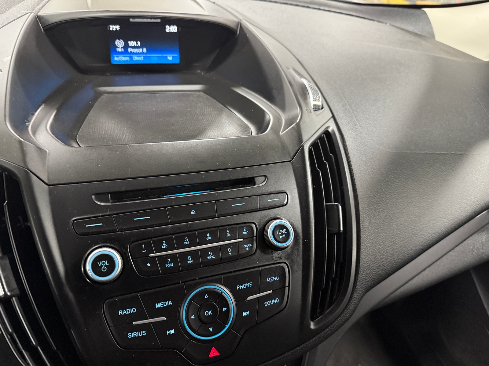 Thumbnail: 2017 Ford Escape - 4
