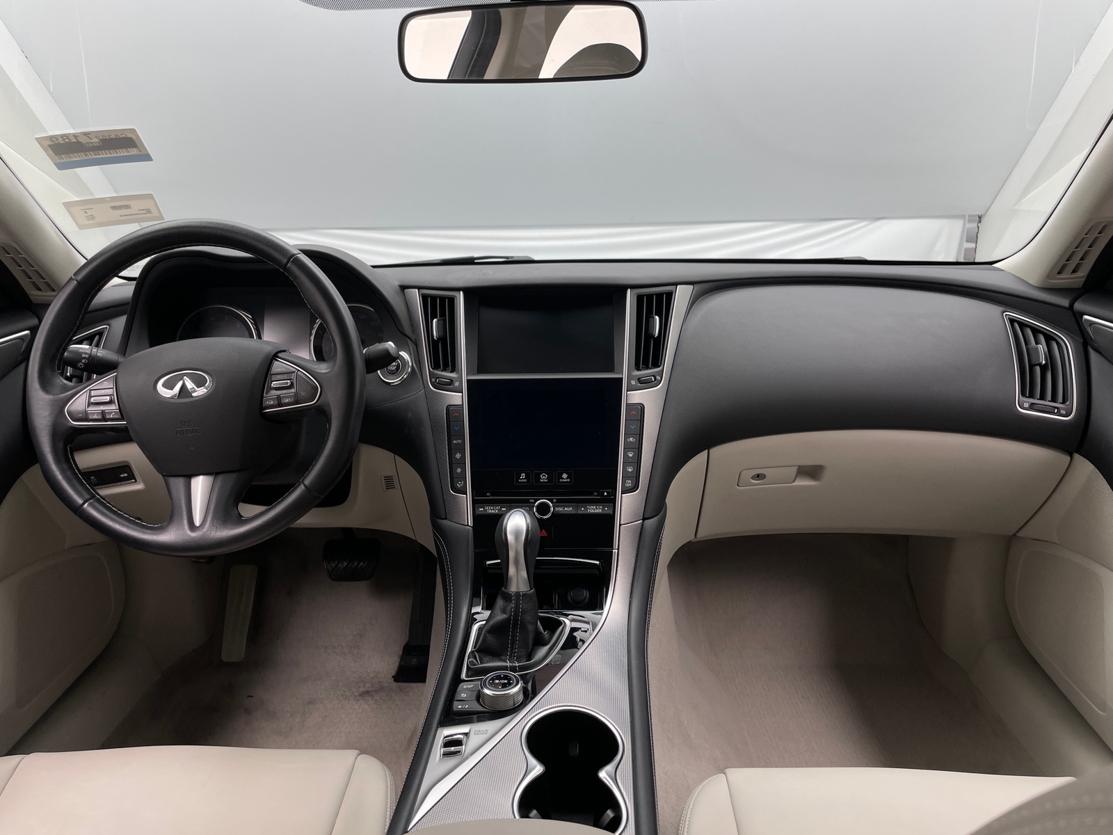Thumbnail: 2015 INFINITI Q50 - 2