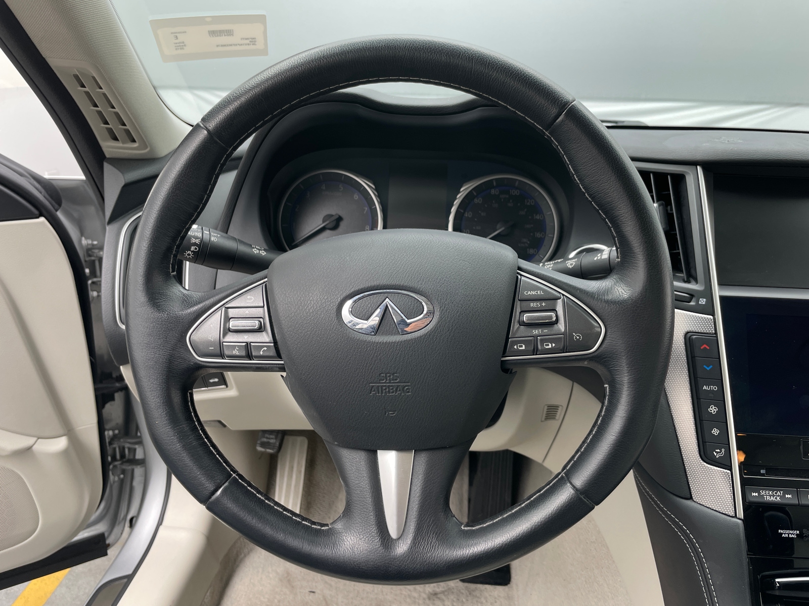 Thumbnail: 2015 INFINITI Q50 - 4