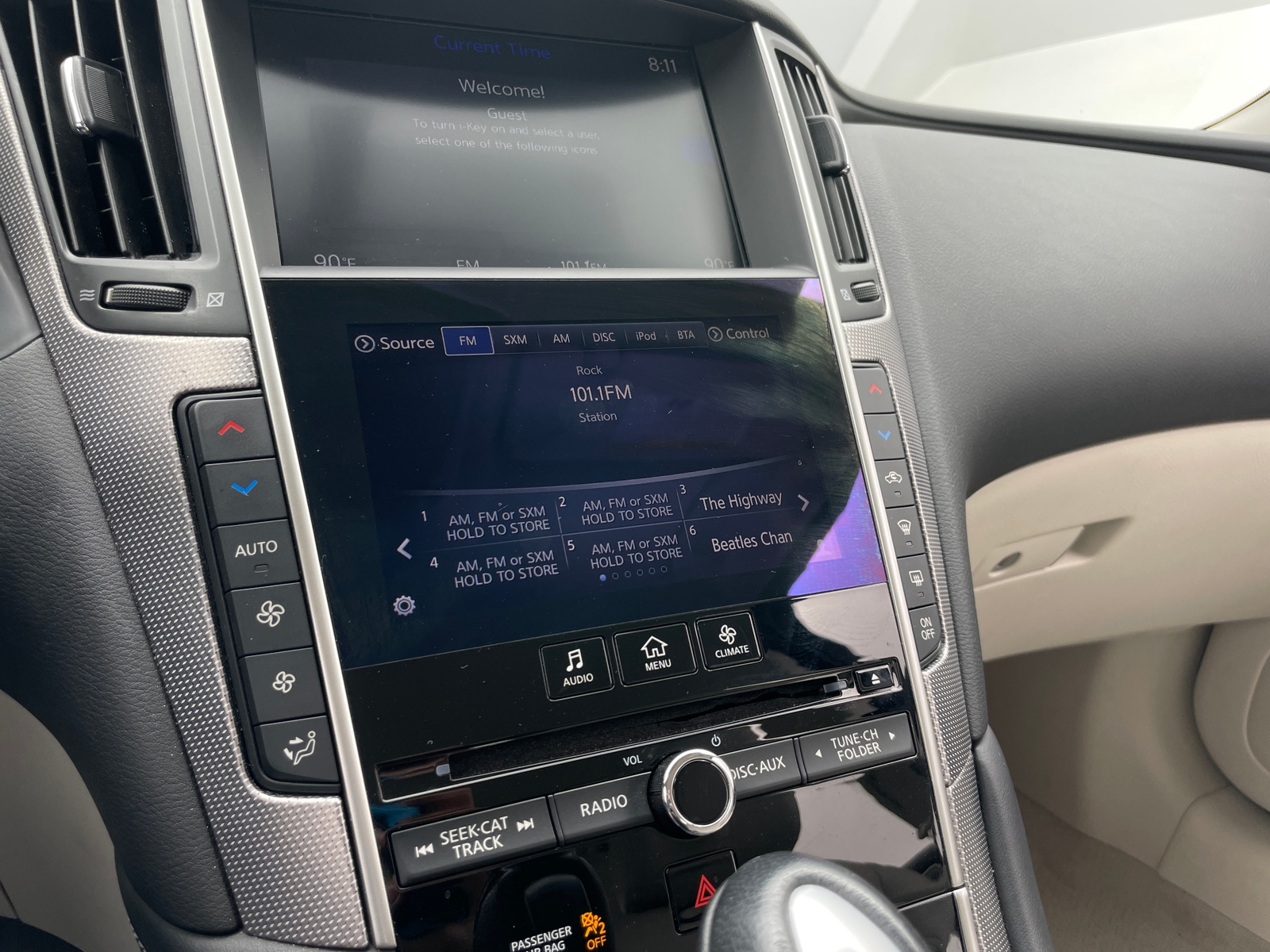 Thumbnail: 2015 INFINITI Q50 - 3