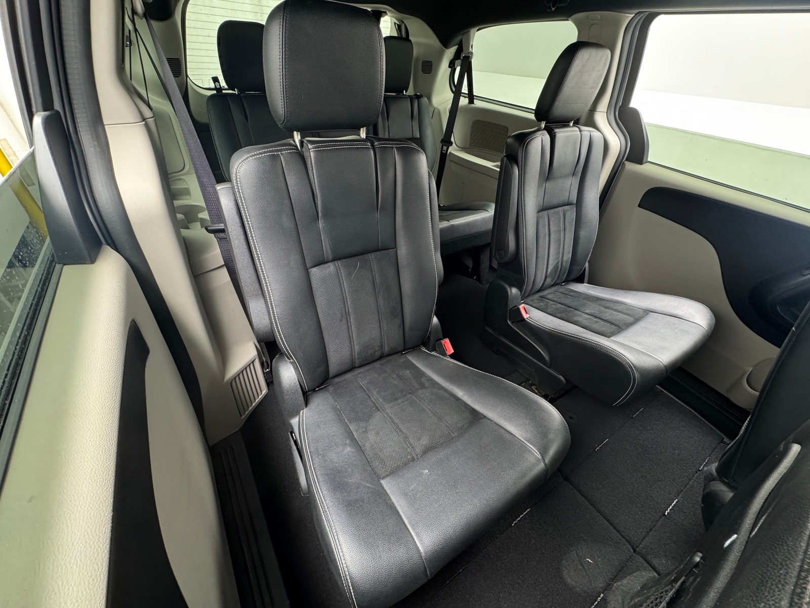 Thumbnail: 2018 Dodge Grand Caravan - 5