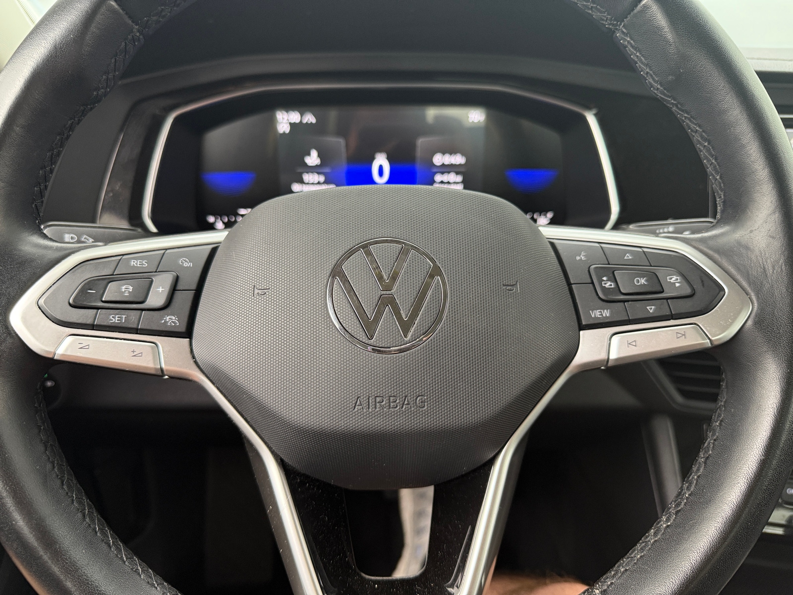 Thumbnail: 2023 Volkswagen Jetta - 4