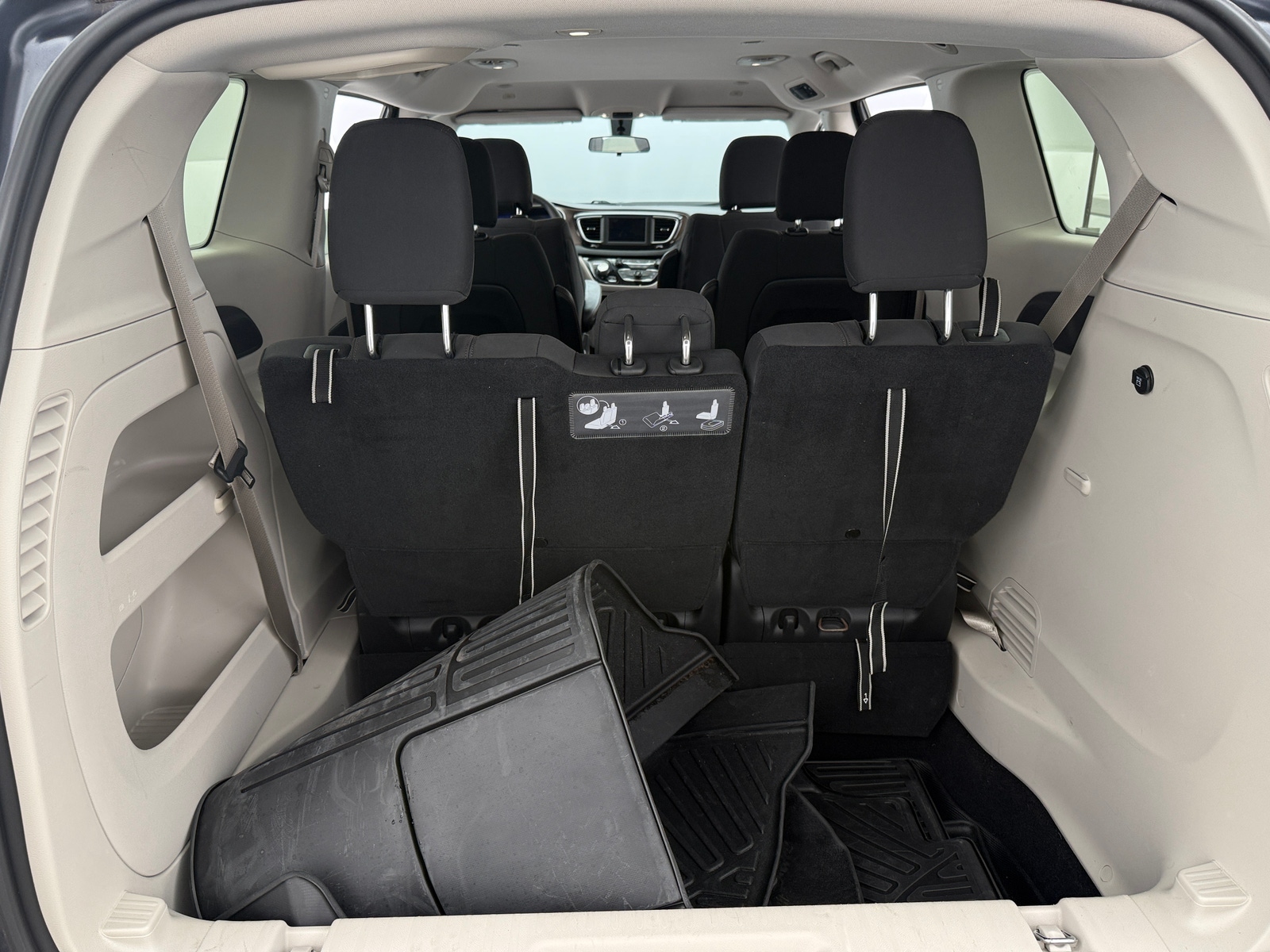 Thumbnail: 2019 Chrysler Pacifica - 7