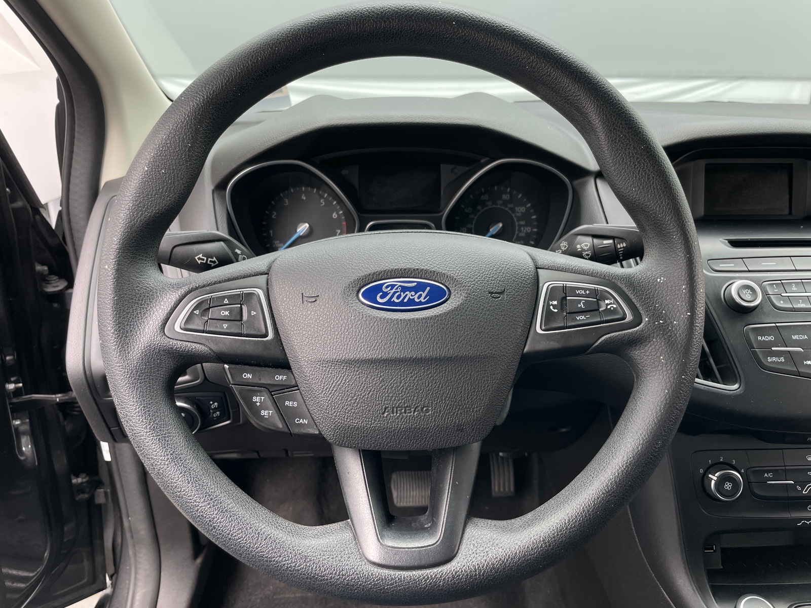 Thumbnail: 2016 Ford Focus - 5