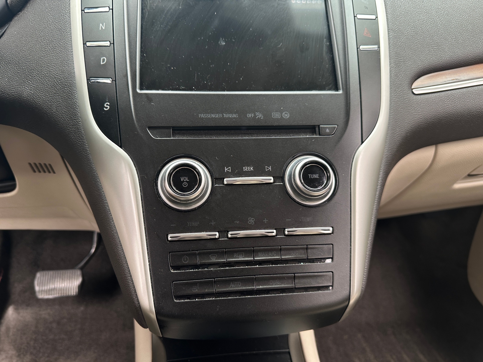 Thumbnail: 2018 Lincoln MKC - 4
