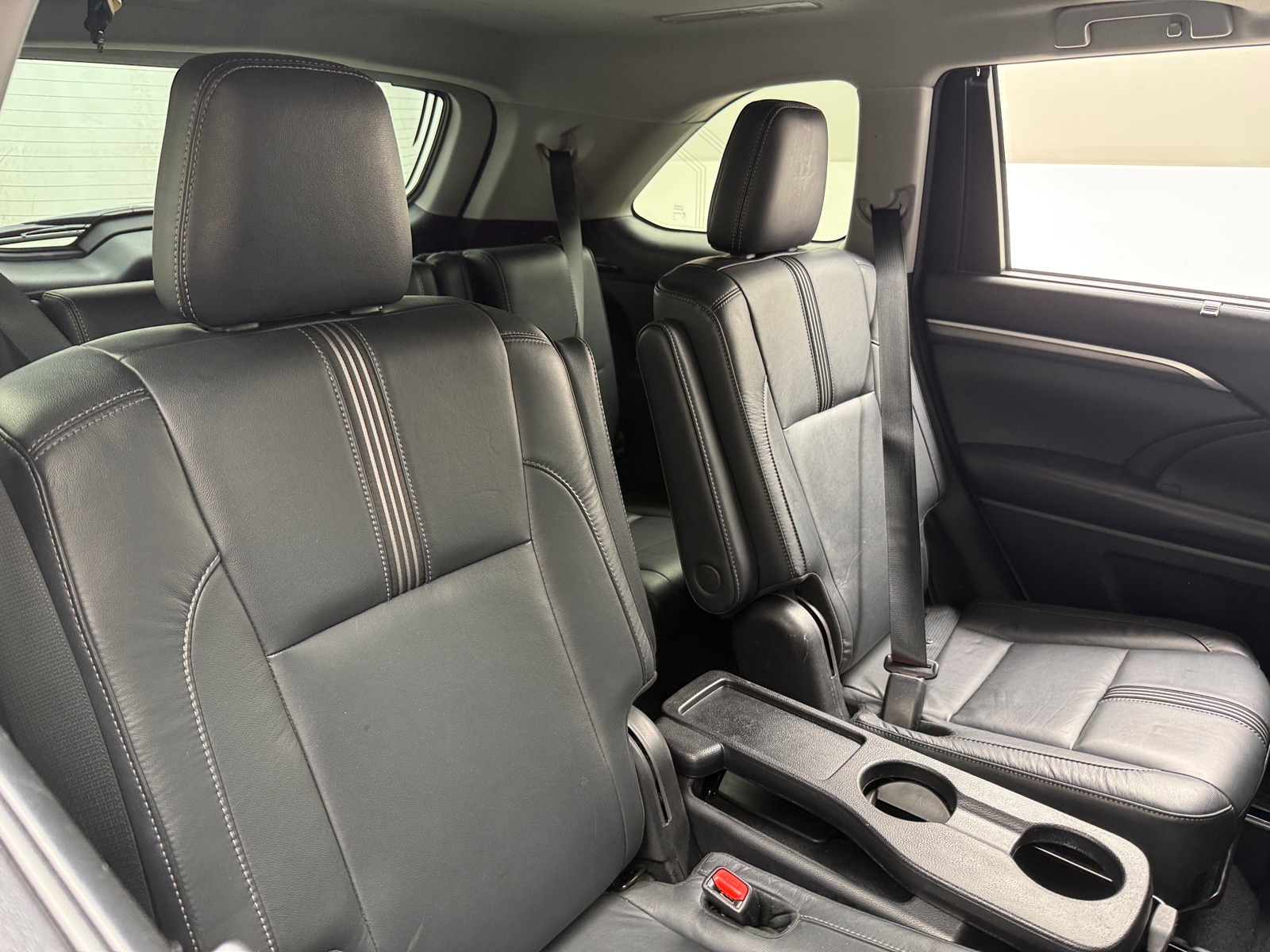 Thumbnail: 2018 Toyota Highlander - 5