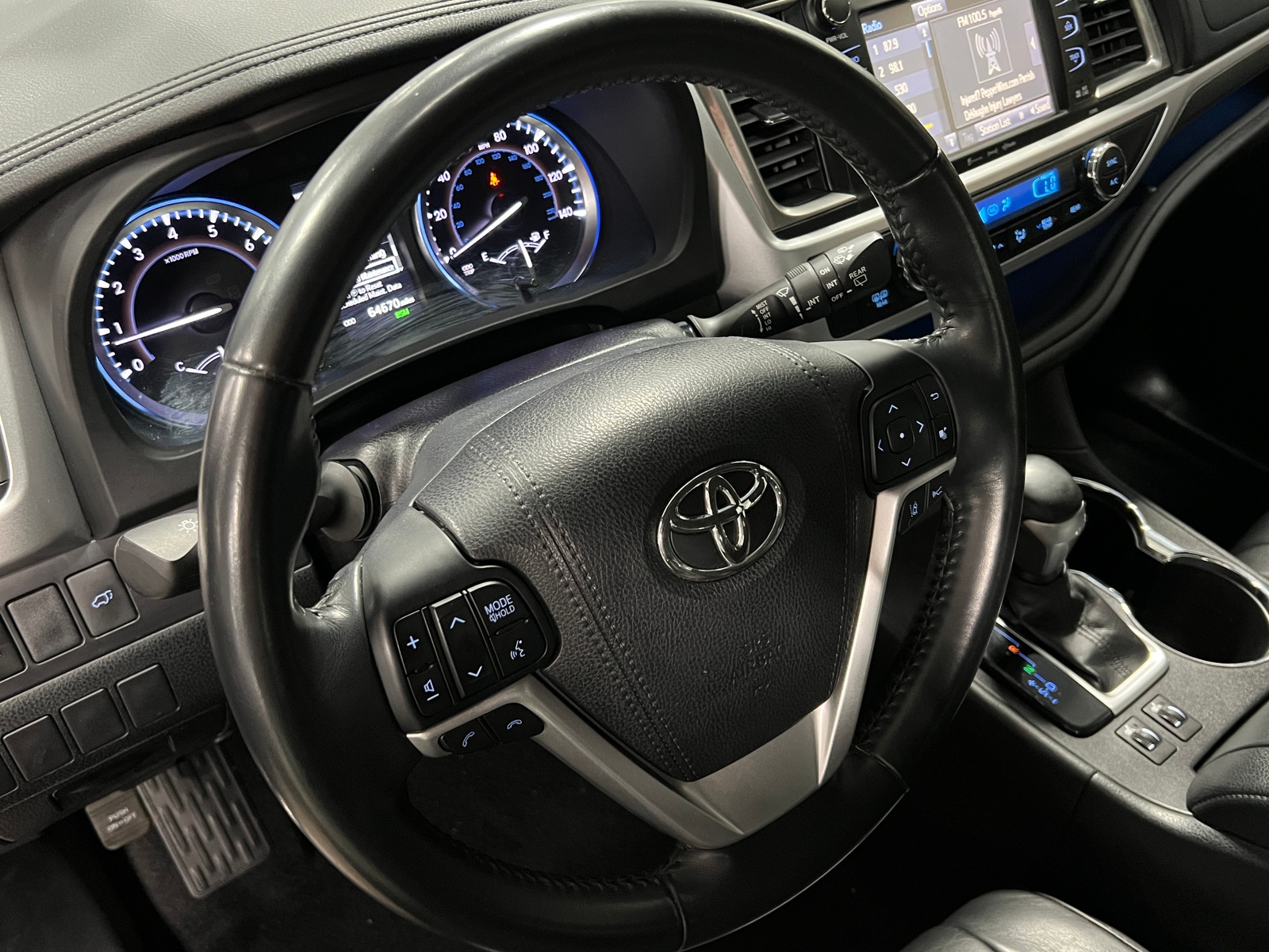 Thumbnail: 2018 Toyota Highlander - 4