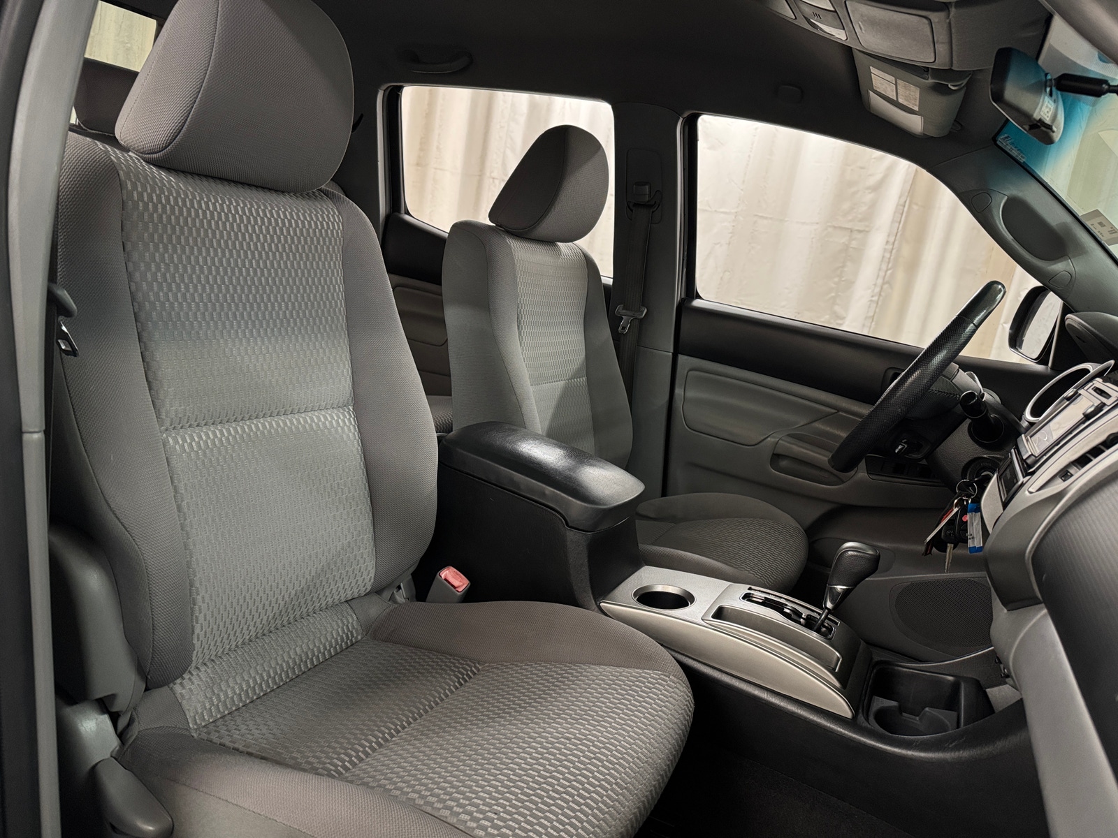 Thumbnail: 2015 Toyota Tacoma - 2