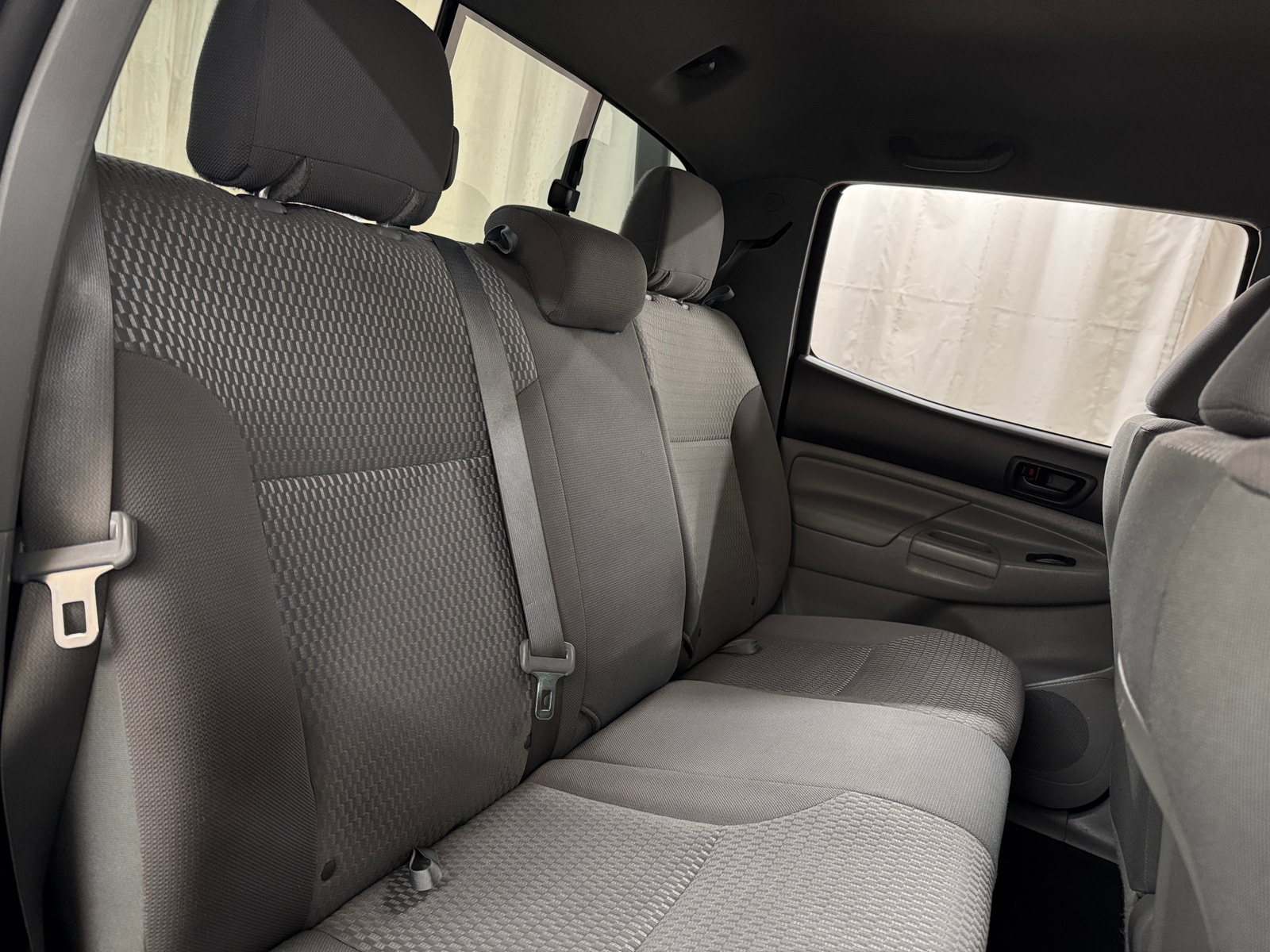 Thumbnail: 2015 Toyota Tacoma - 6