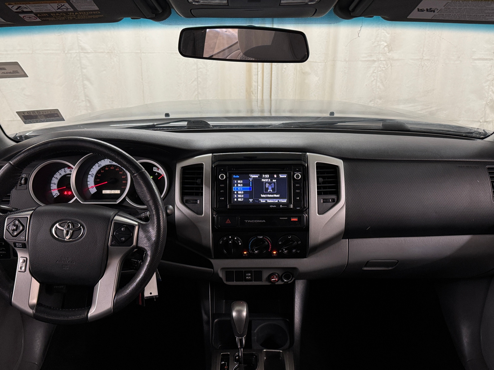 Thumbnail: 2015 Toyota Tacoma - 3