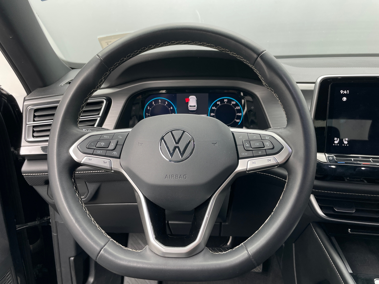 Thumbnail: 2024 Volkswagen Atlas - 4