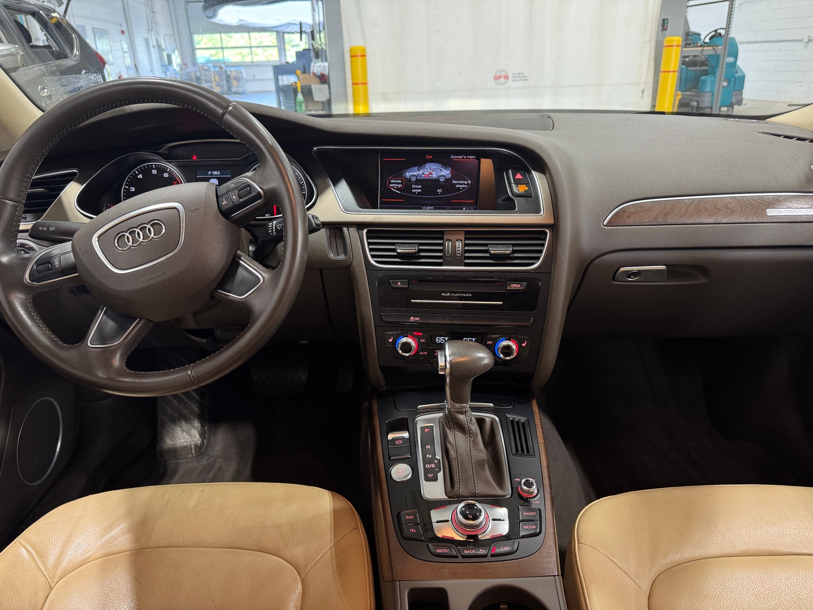 Thumbnail: 2014 Audi A4 - 2