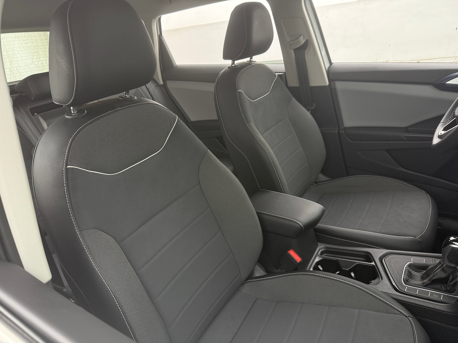 Thumbnail: 2023 Volkswagen Taos - 2