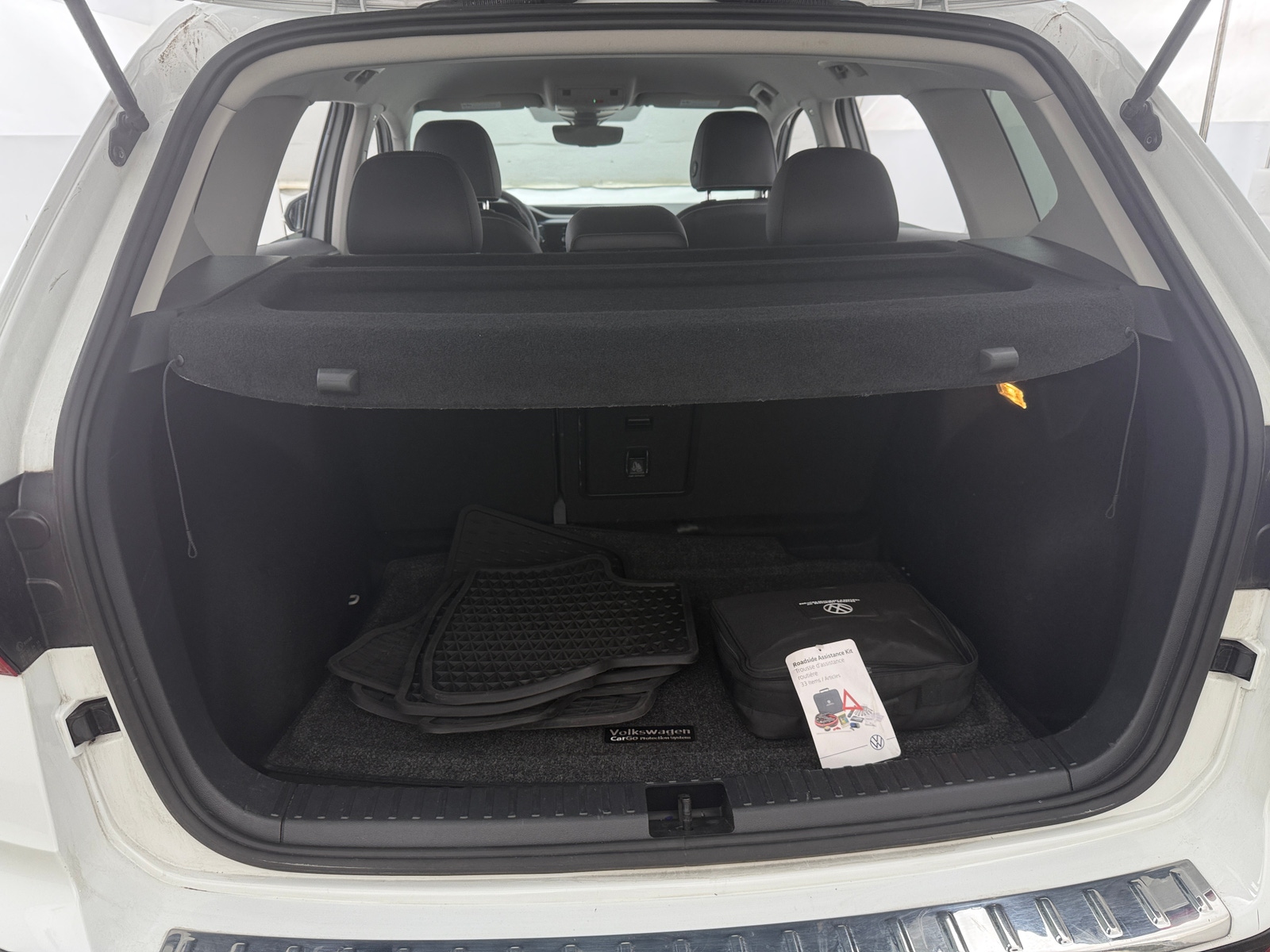 Thumbnail: 2023 Volkswagen Taos - 7