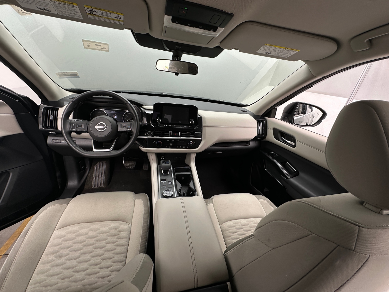 Thumbnail: 2022 Nissan Pathfinder - 3