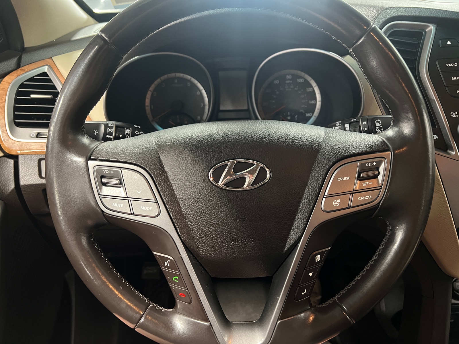 Thumbnail: 2013 Hyundai Santa Fe - 5