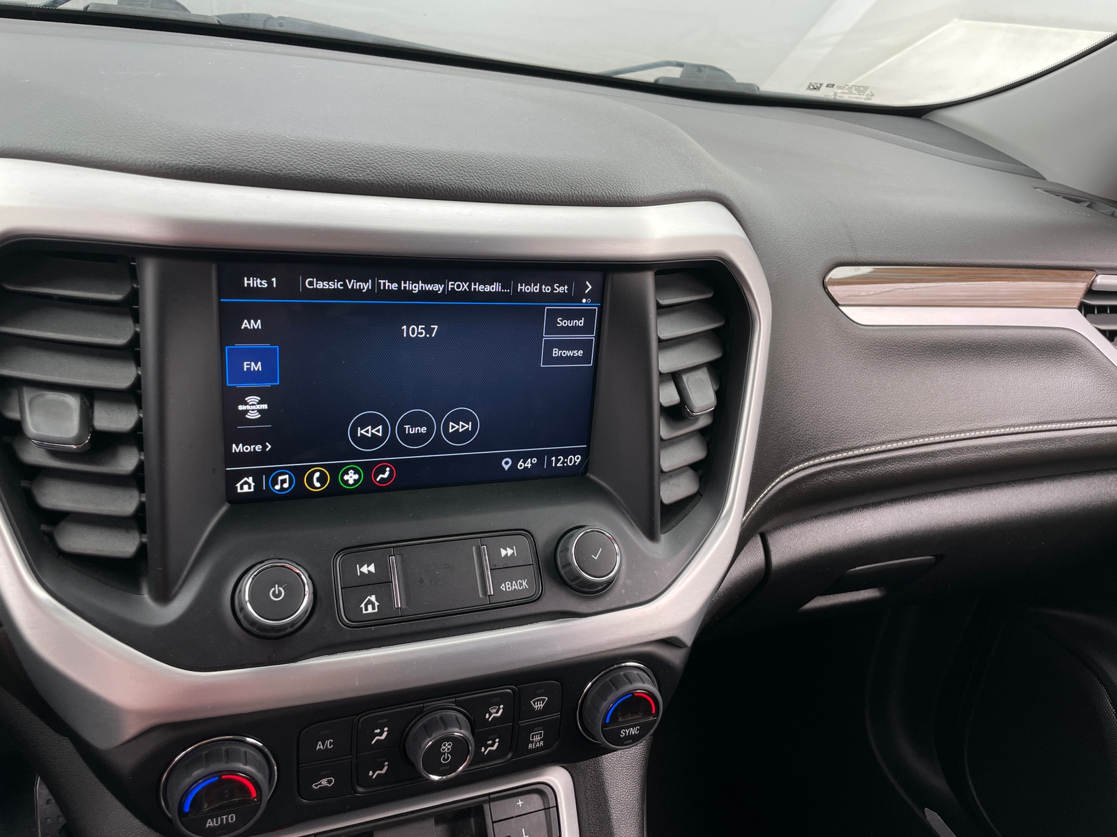Thumbnail: 2023 GMC Acadia - 4