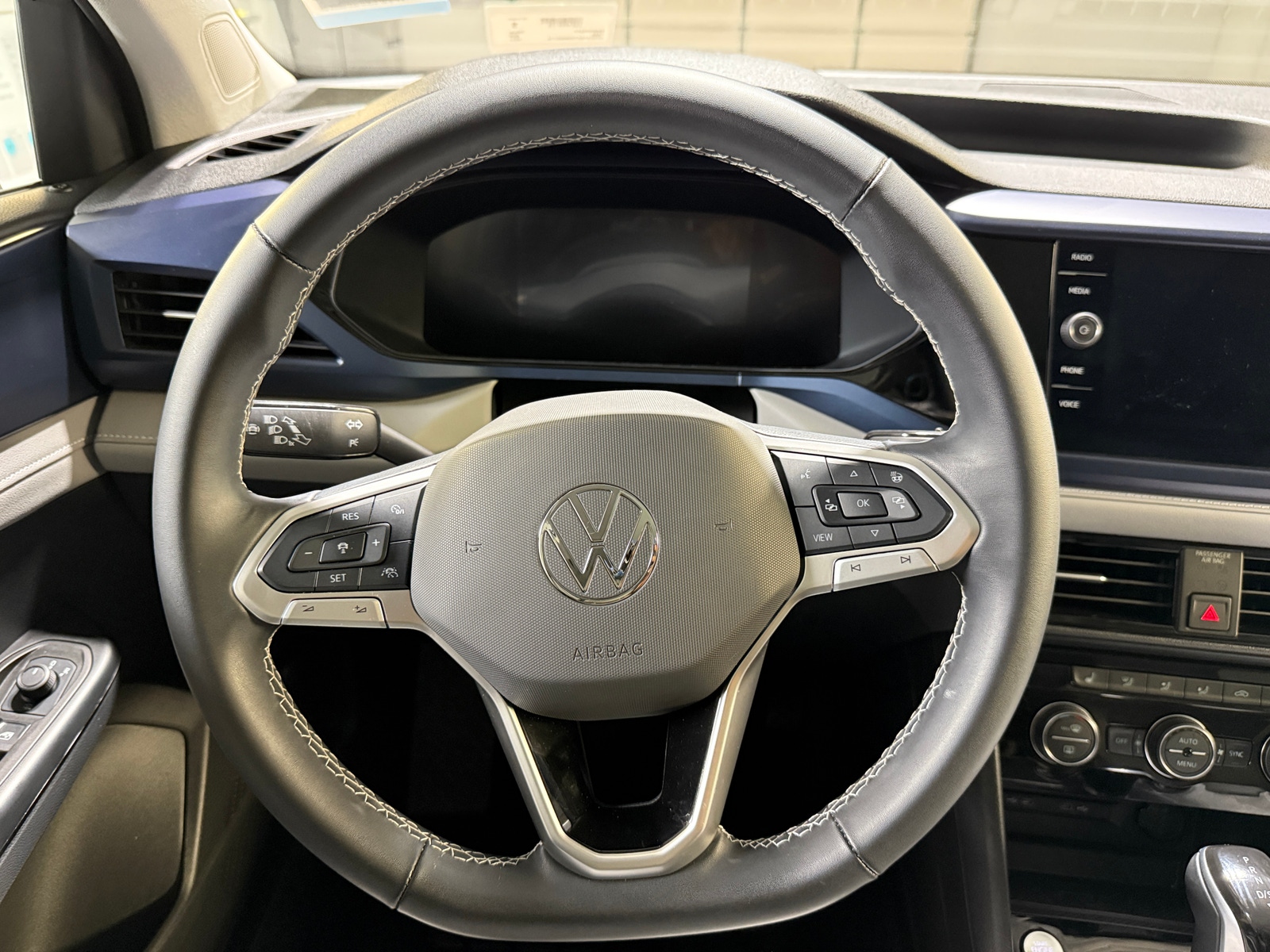 Thumbnail: 2024 Volkswagen Taos - 4