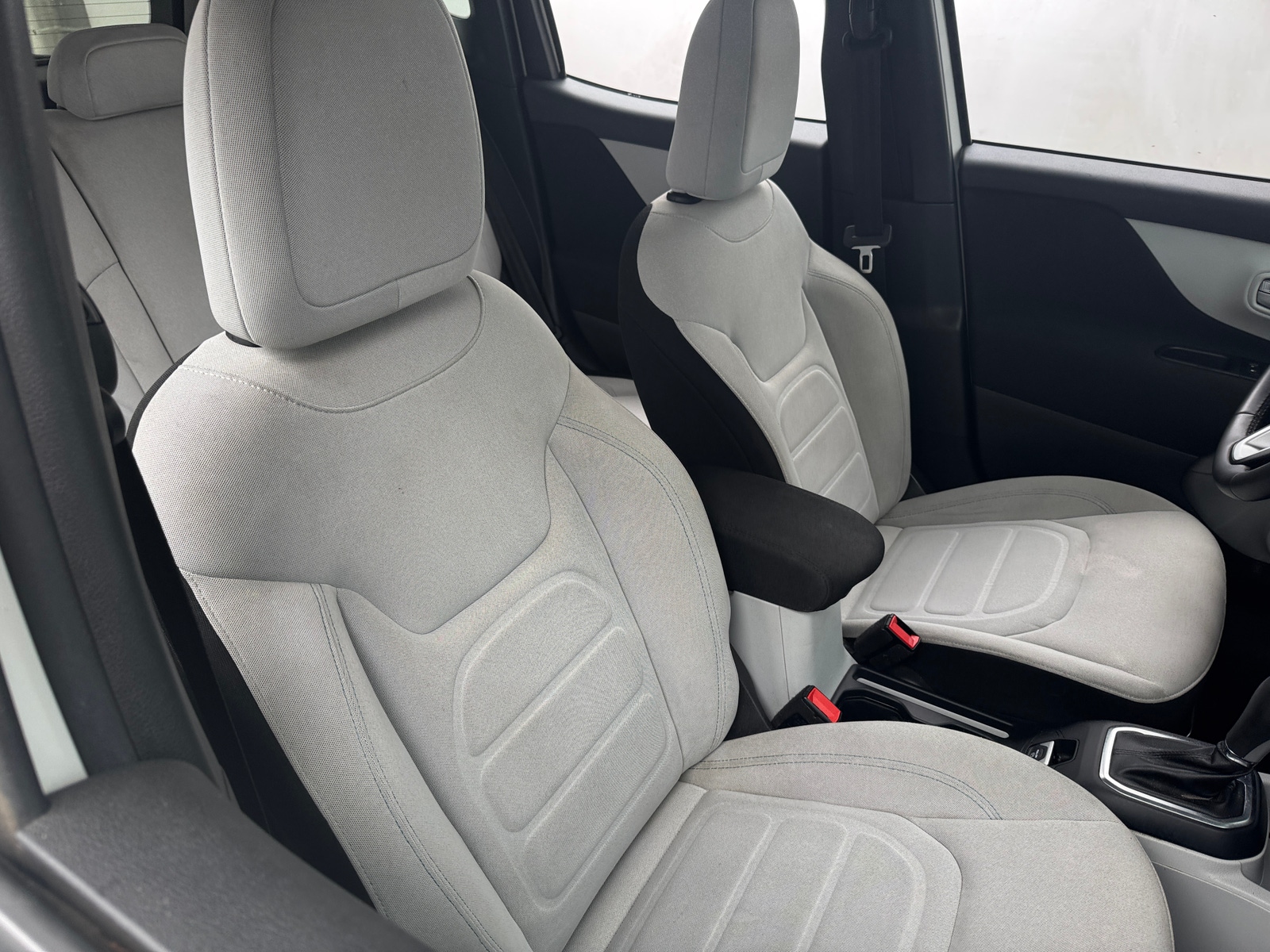 Thumbnail: 2020 Jeep Renegade - 2
