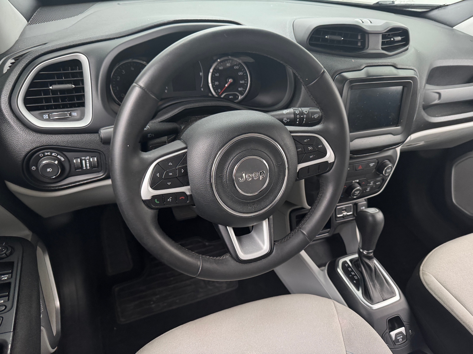 Thumbnail: 2020 Jeep Renegade - 5