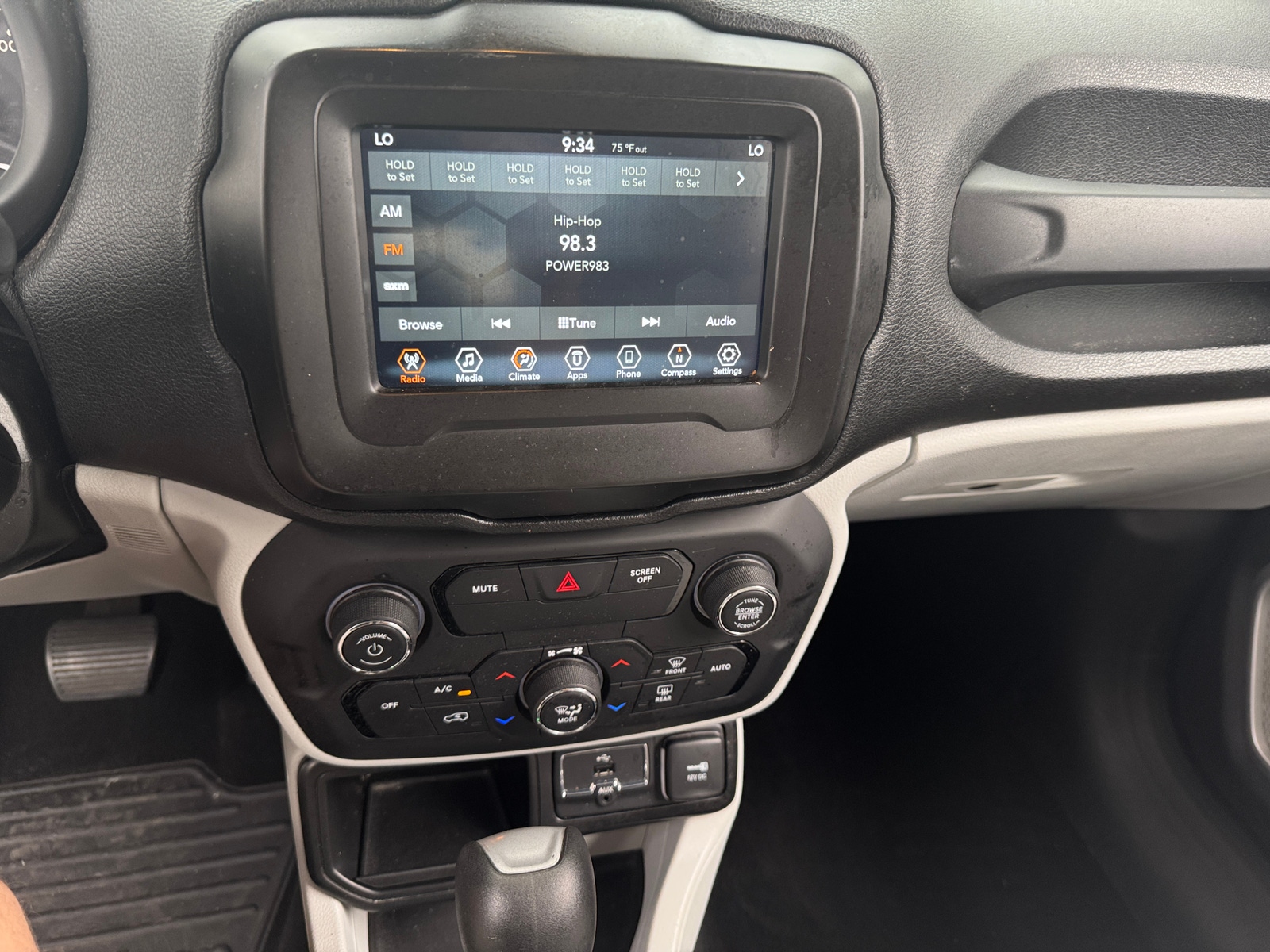 Thumbnail: 2020 Jeep Renegade - 4
