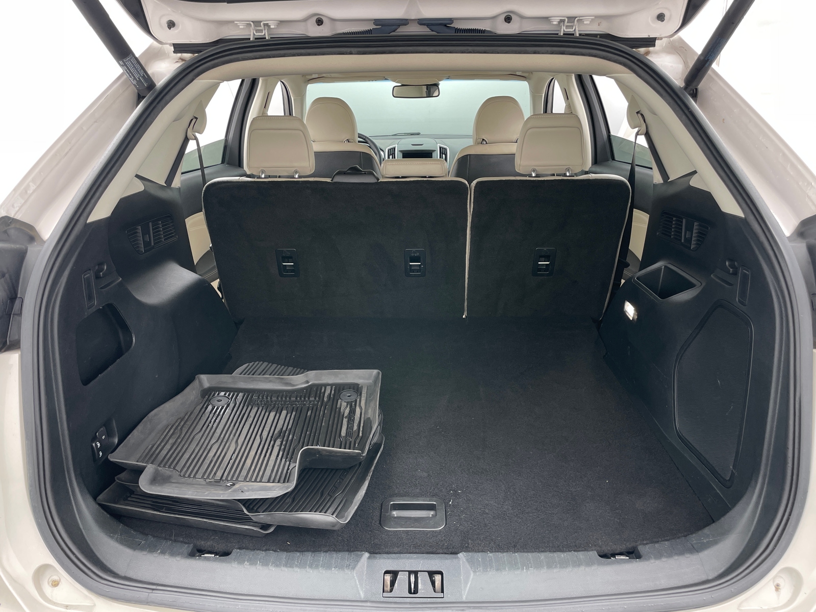 Thumbnail: 2019 Ford Edge - 6