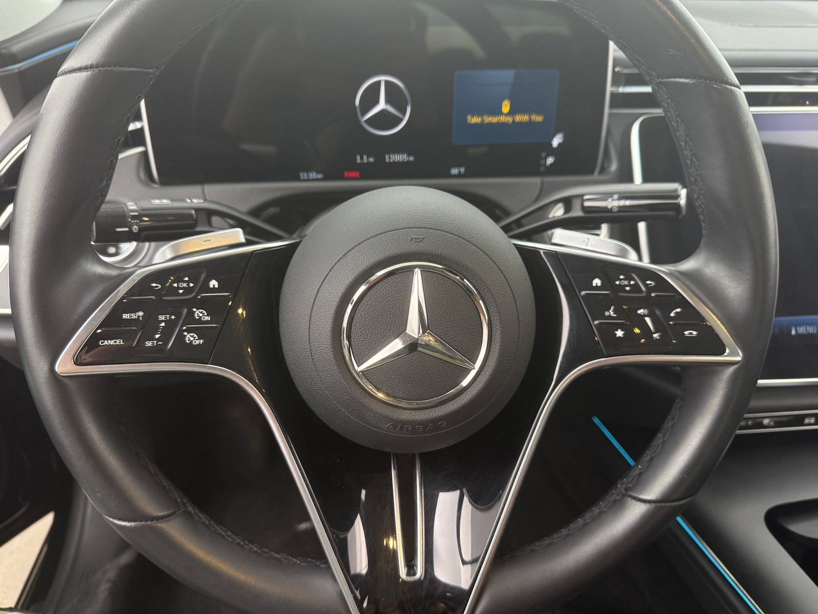 Thumbnail: 2025 Mercedes-Benz E-Class - 4