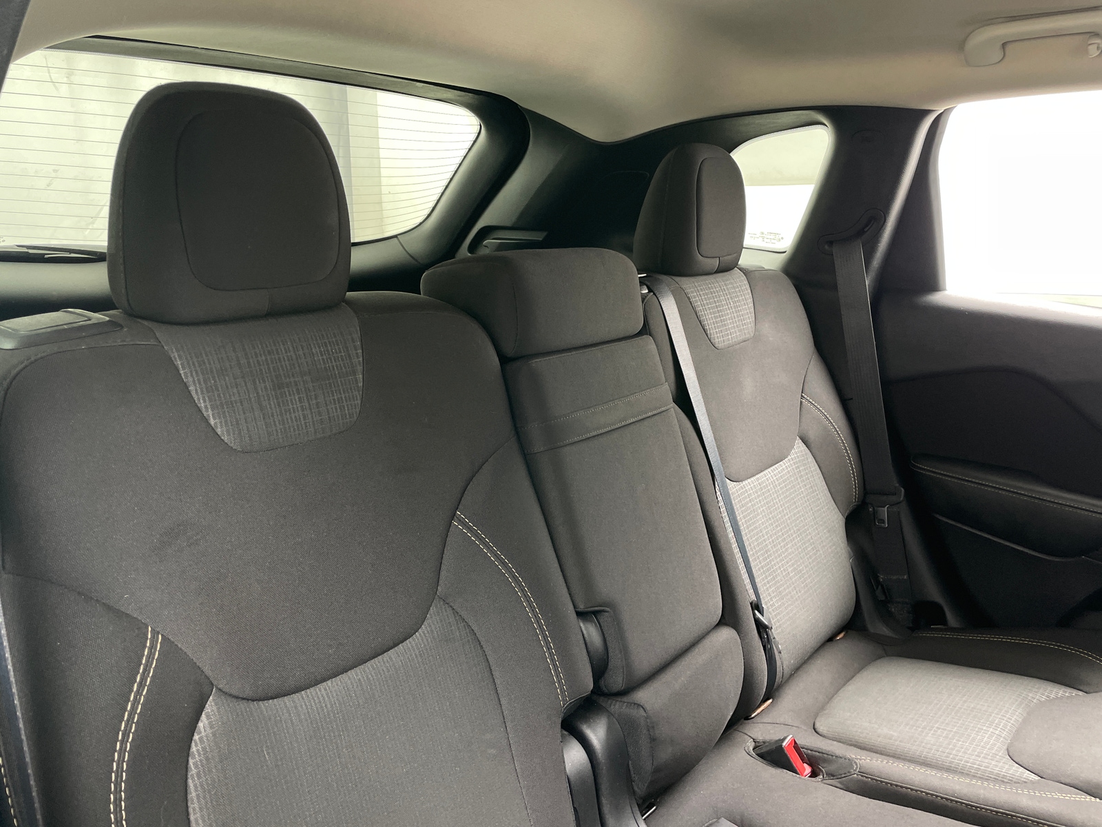 Thumbnail: 2016 Jeep Cherokee - 6
