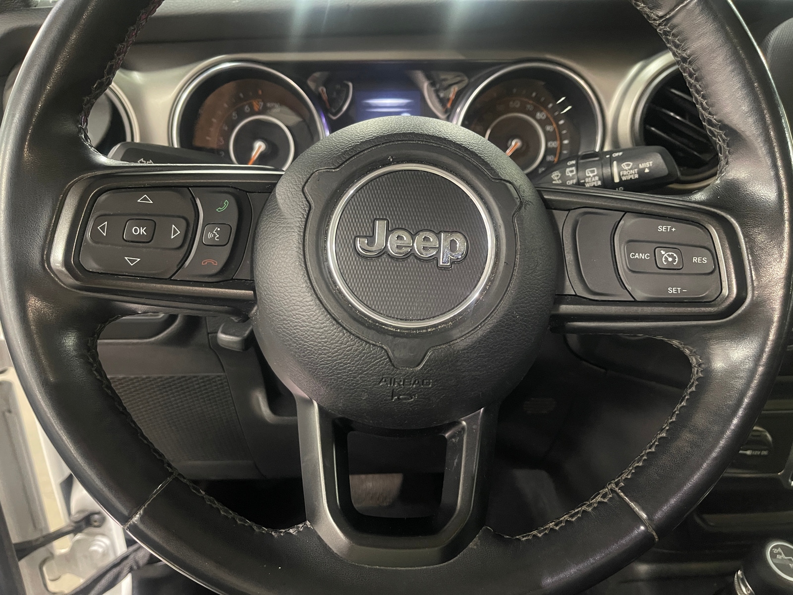 Thumbnail: 2019 Jeep Wrangler - 5