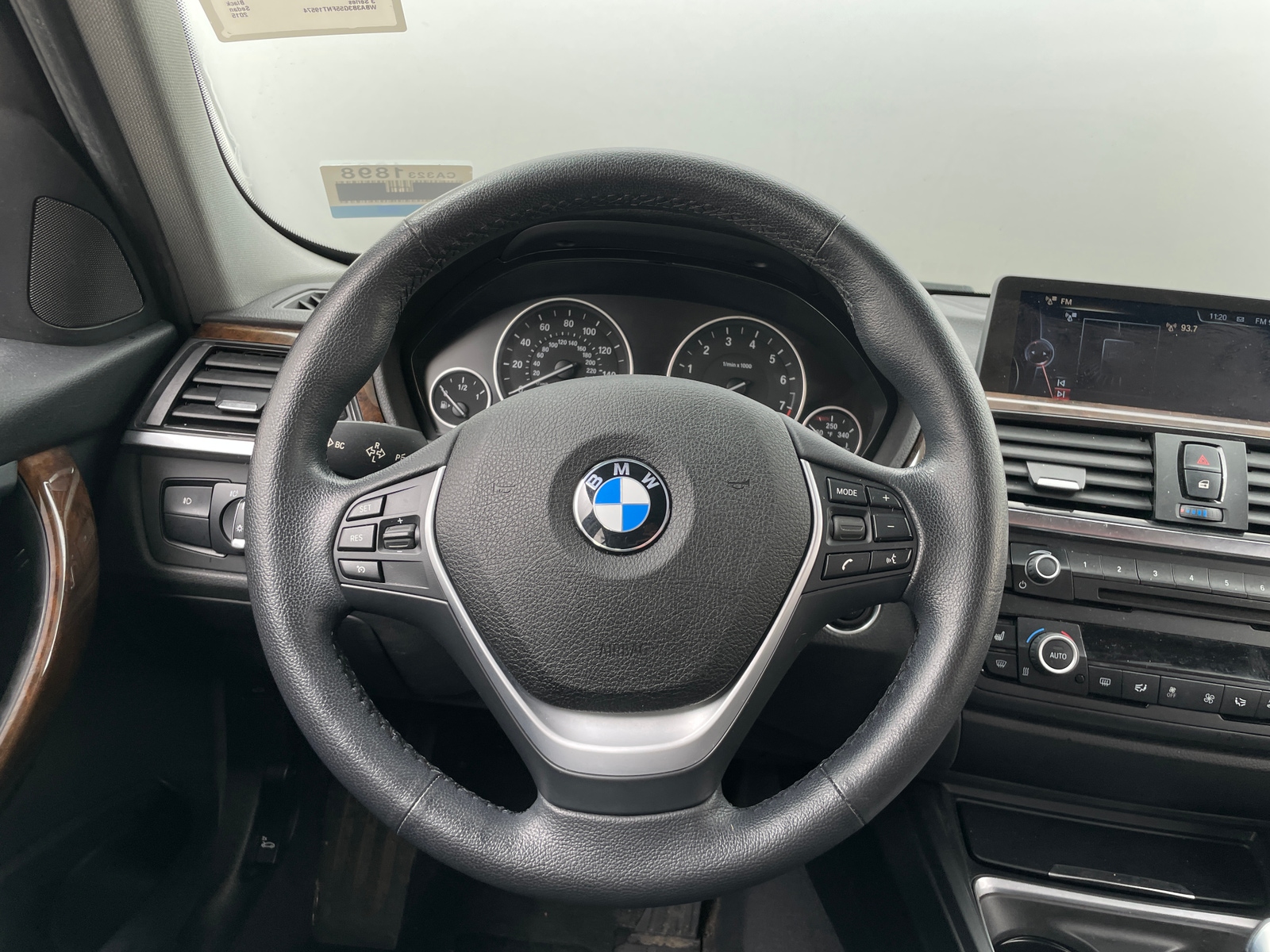 Thumbnail: 2015 BMW 3 Series - 4