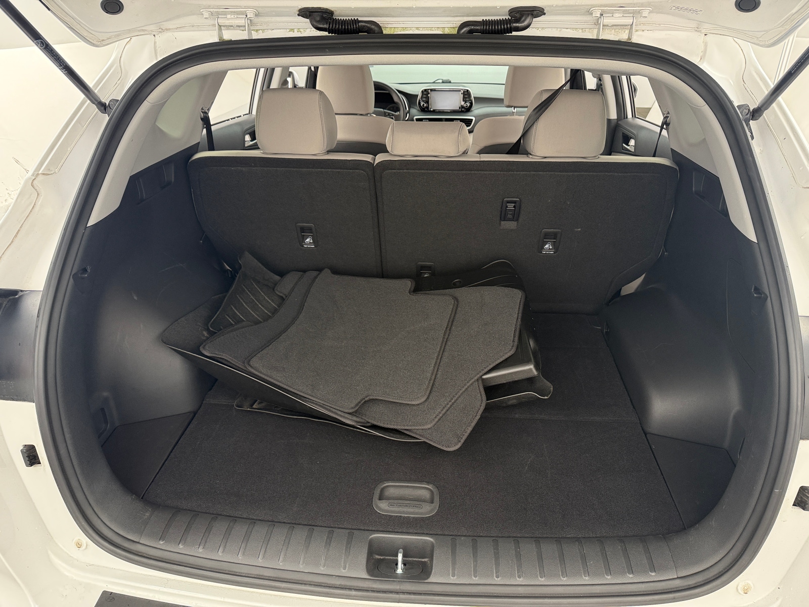Thumbnail: 2019 Hyundai Tucson - 7