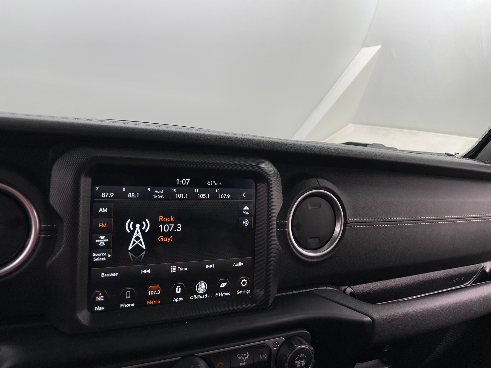 Thumbnail: 2022 Jeep Wrangler - 3