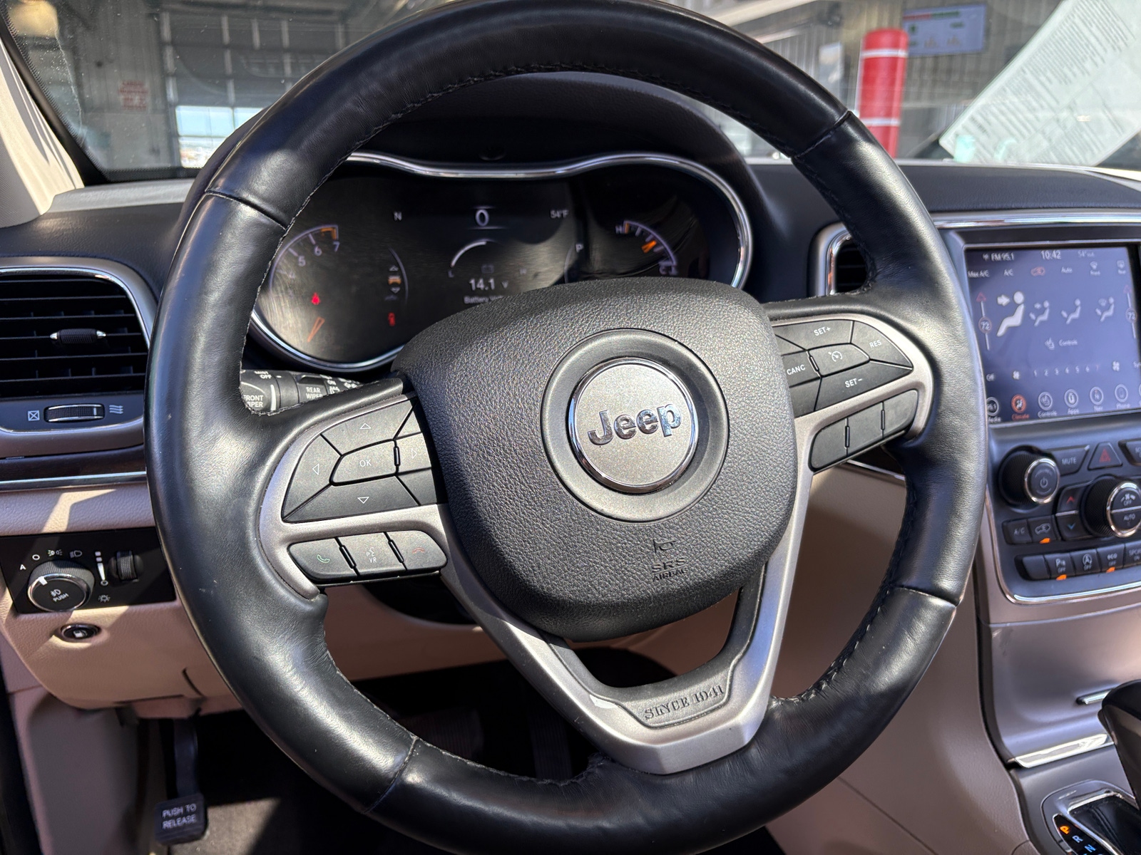 Thumbnail: 2018 Jeep Grand Cherokee - 5