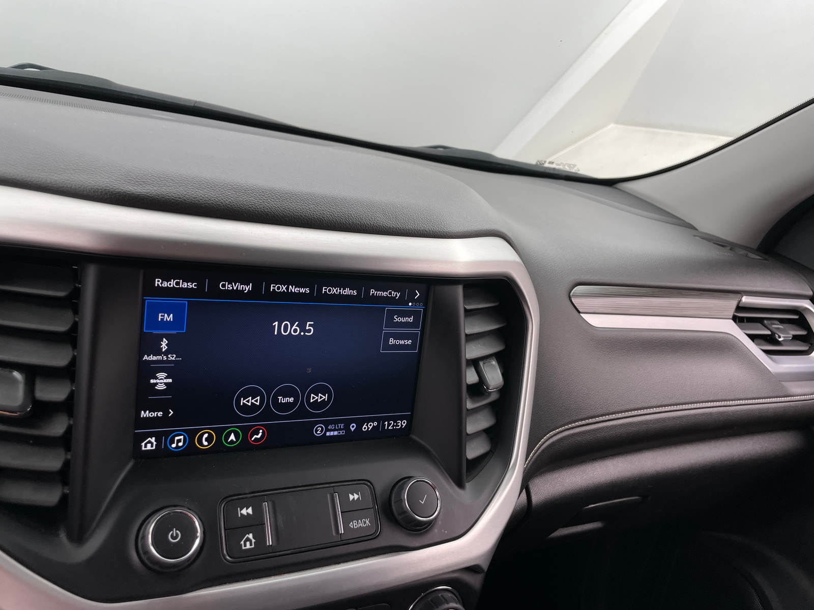 Thumbnail: 2023 GMC Acadia - 3
