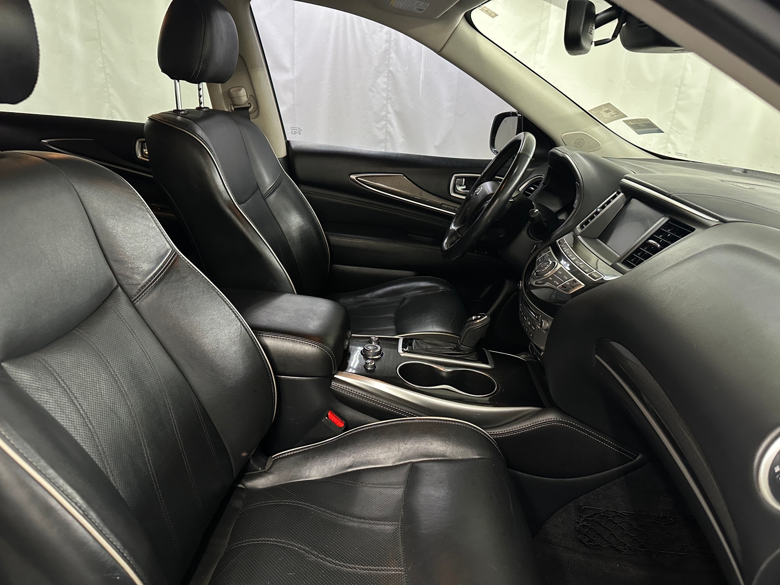 Thumbnail: 2020 INFINITI QX60 - 2