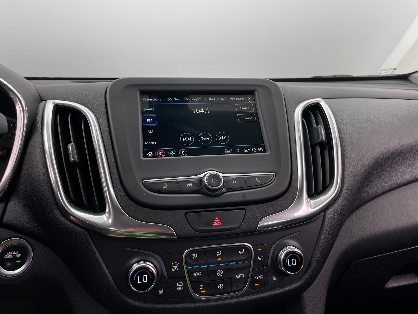 Thumbnail: 2019 Chevrolet Equinox - 4