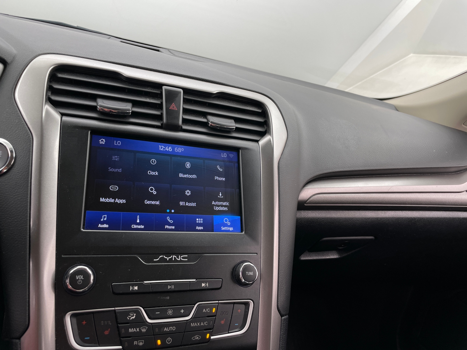 Thumbnail: 2020 Ford Fusion - 4