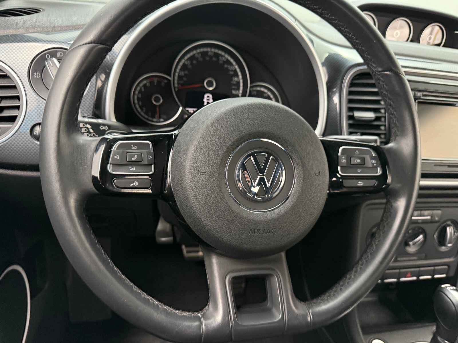 Thumbnail: 2014 Volkswagen Beetle - 5