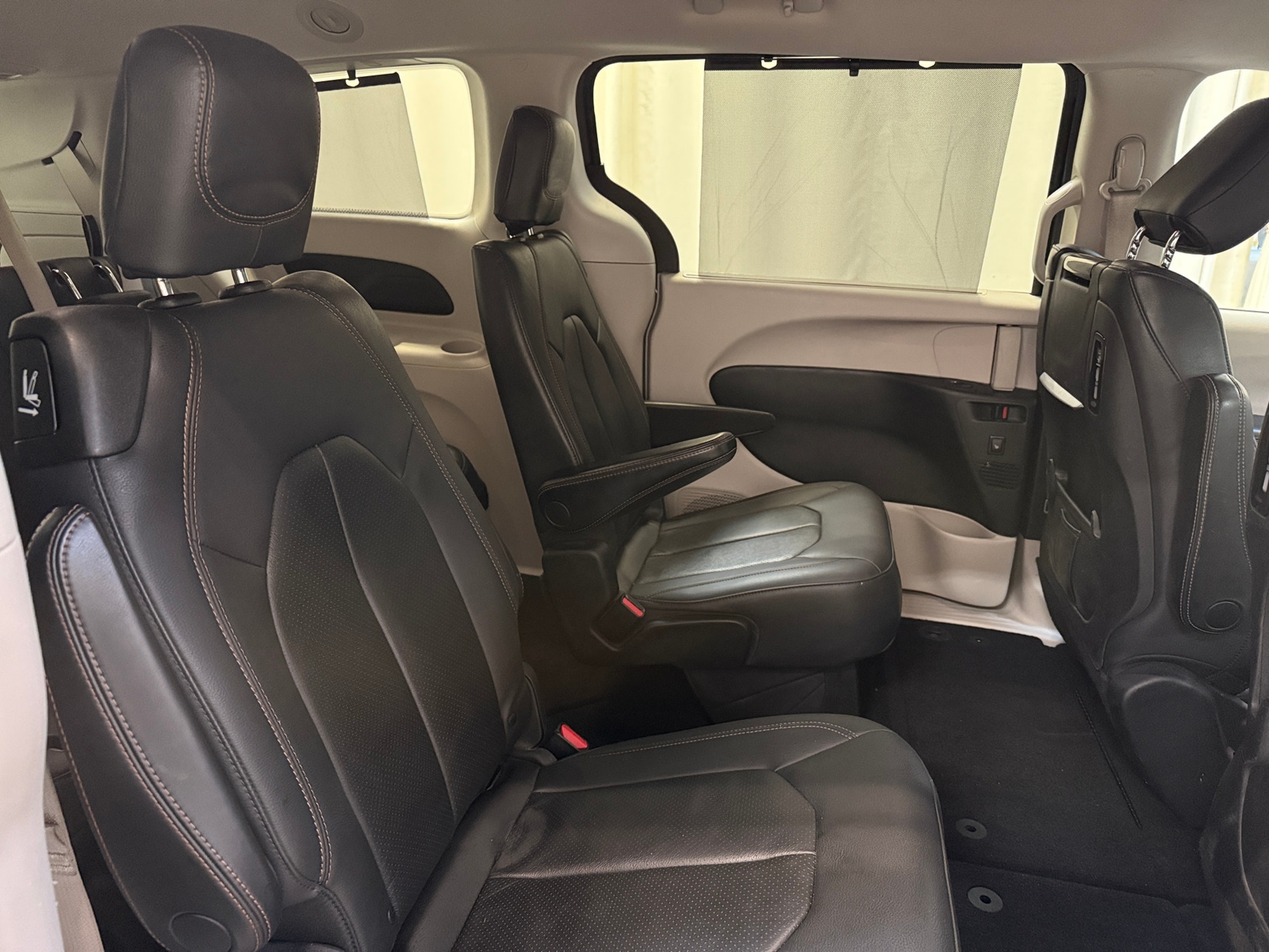 Thumbnail: 2020 Chrysler Pacifica - 5