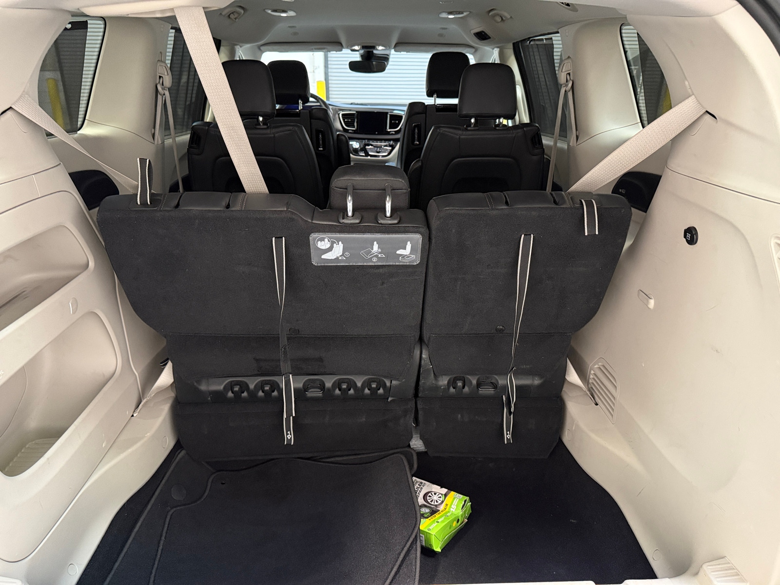 Thumbnail: 2020 Chrysler Pacifica - 6