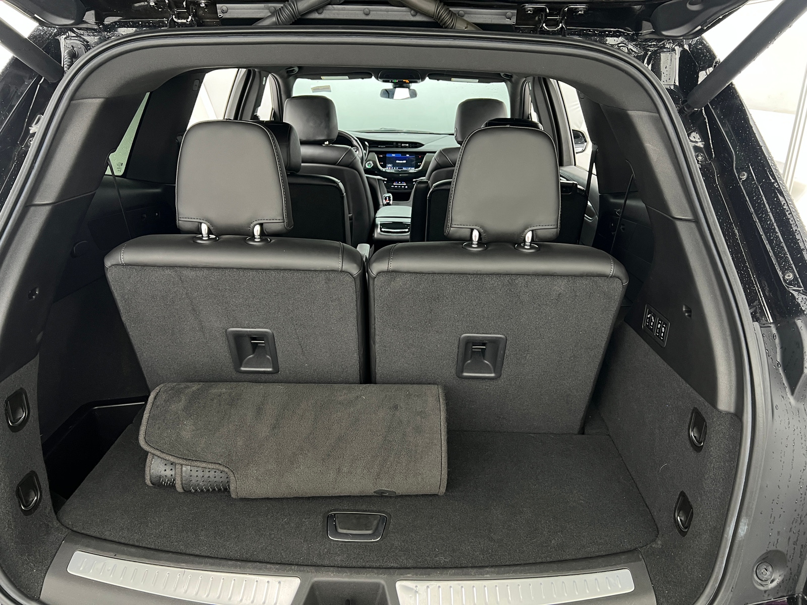 Thumbnail: 2021 Cadillac XT6 - 6