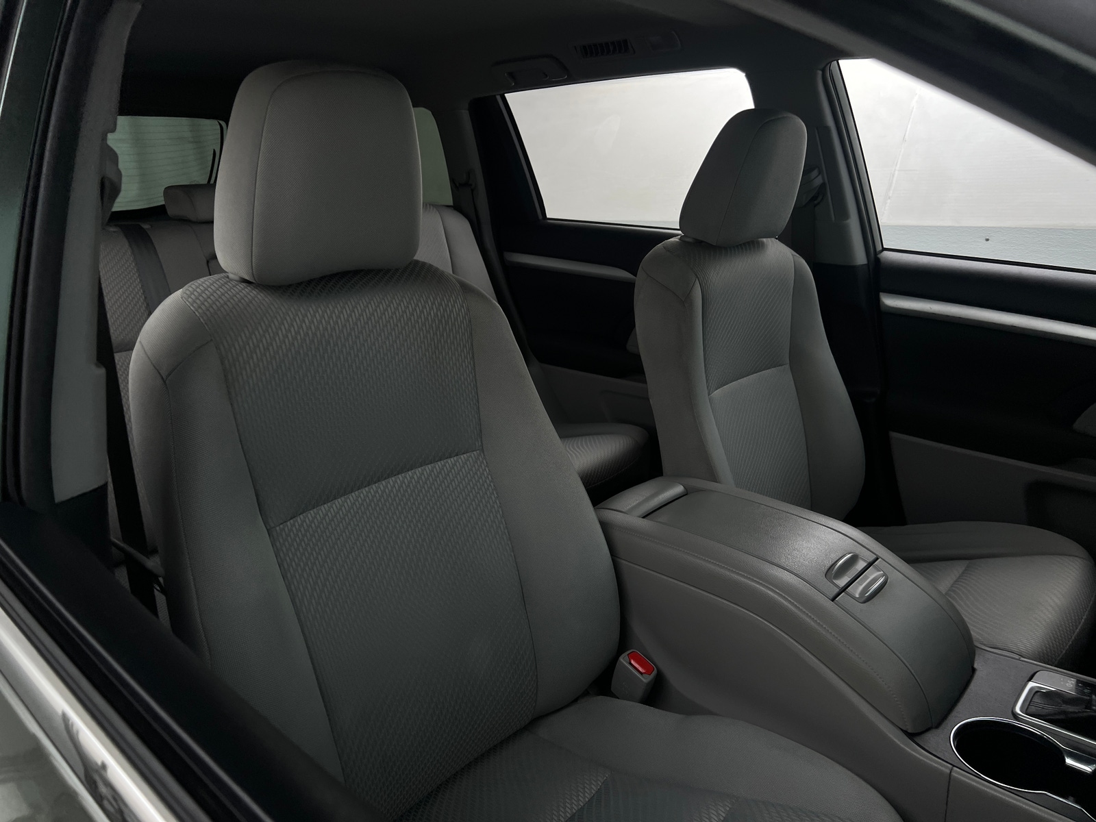 Thumbnail: 2019 Toyota Highlander - 2