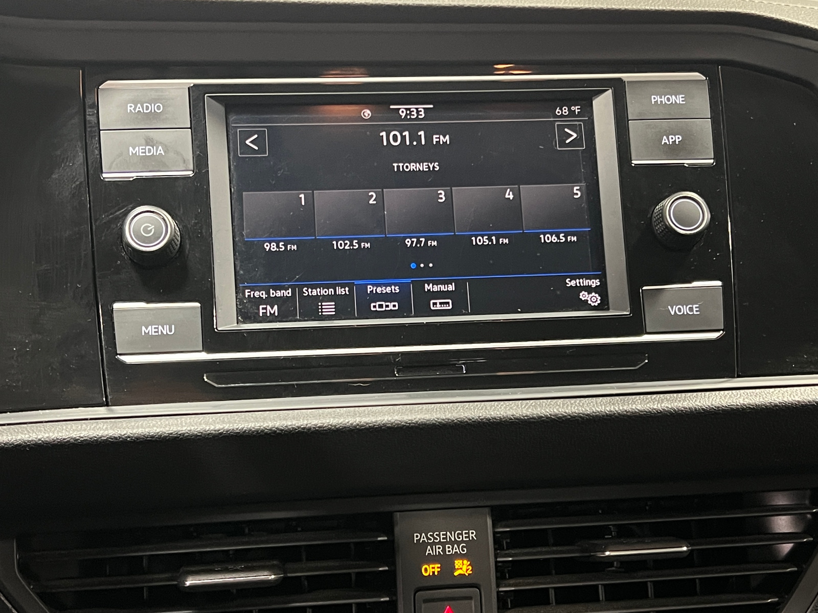 Thumbnail: 2021 Volkswagen Jetta - 4
