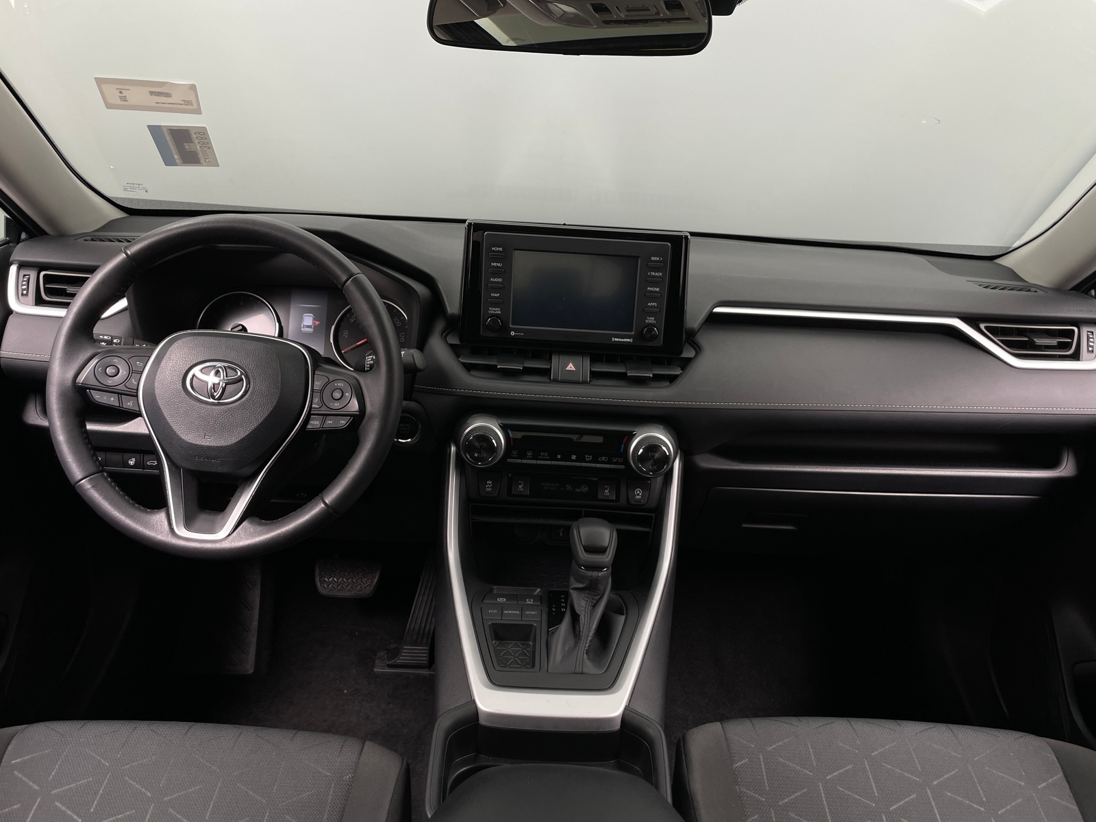 Thumbnail: 2021 Toyota RAV4 - 3